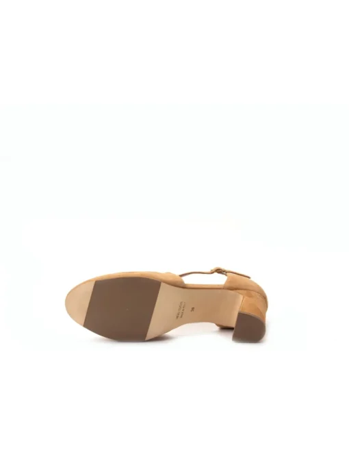 SCARPA CON TACCO EN801