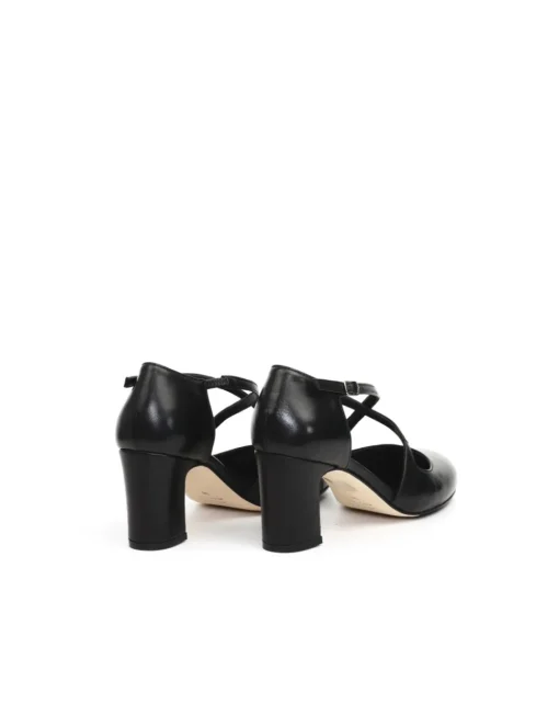 SCARPA CON TACCO EN801