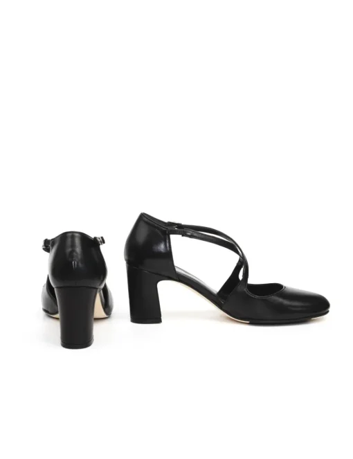 SCARPA CON TACCO EN801