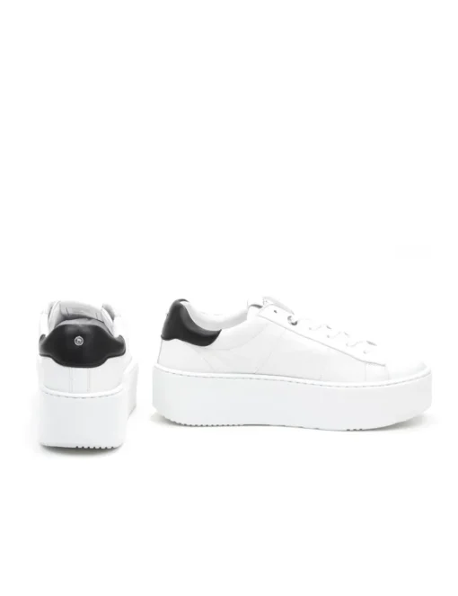 SNEAKER BVLD