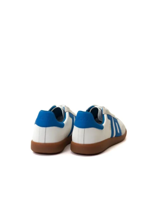 SNEAKER CLOUD
