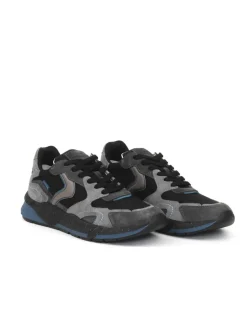 SNEAKER CLUB19