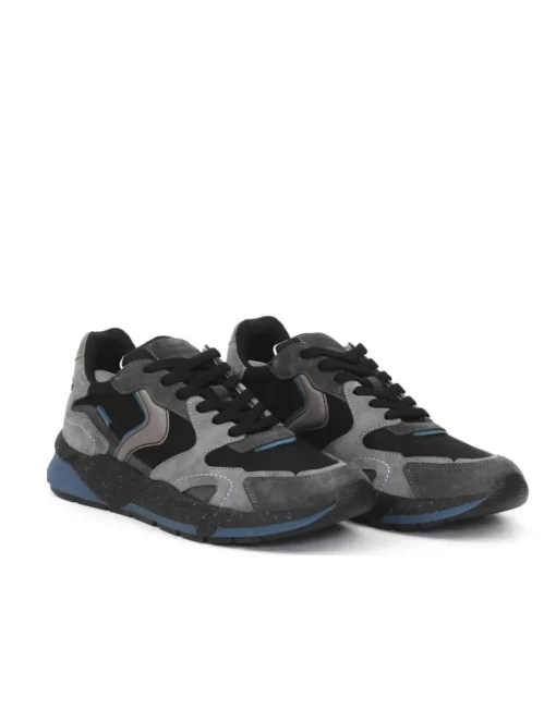 SNEAKER CLUB19