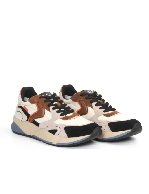 SNEAKER CLUB19