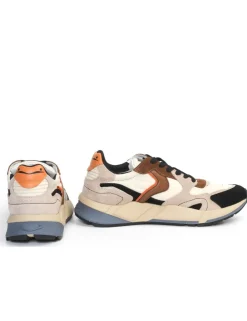 SNEAKER CLUB19