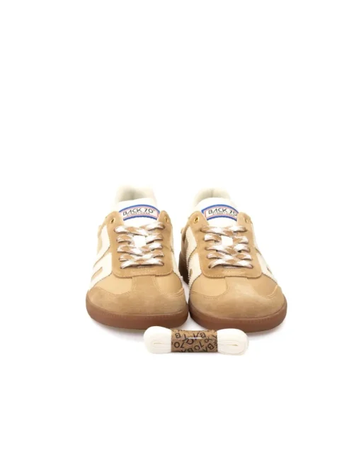 SNEAKER GHOST