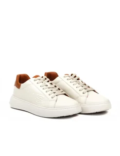 SNEAKER LARRY